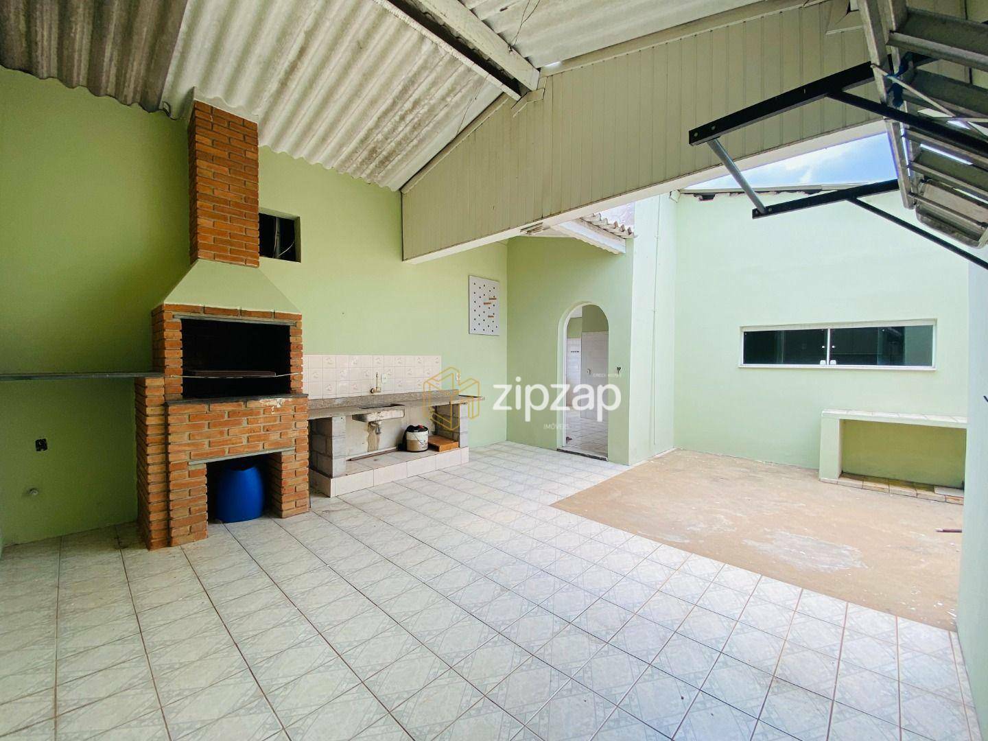 Casa para alugar com 3 quartos, 200m² - Foto 14