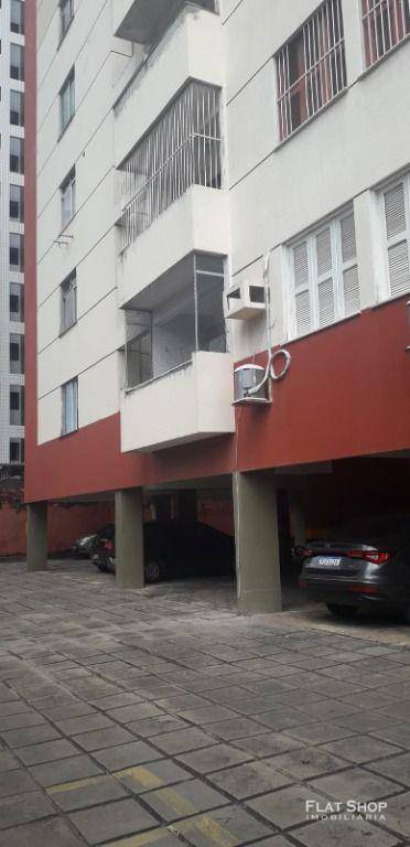 Apartamento à venda com 2 quartos, 80m² - Foto 11