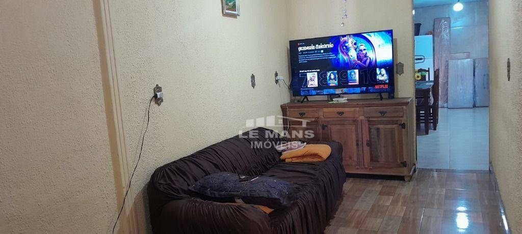 Casa à venda com 2 quartos, 140m² - Foto 12