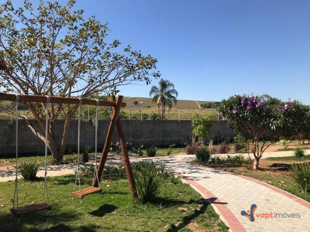 Casa de Condomínio à venda com 3 quartos, 207m² - Foto 4