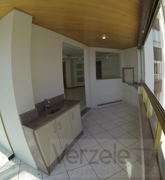 Apartamento à venda com 3 quartos, 157m² - Foto 9