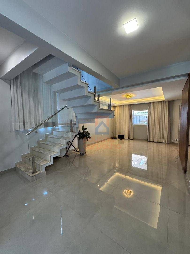 Casa, 3 quartos, 483 m² - Foto 1