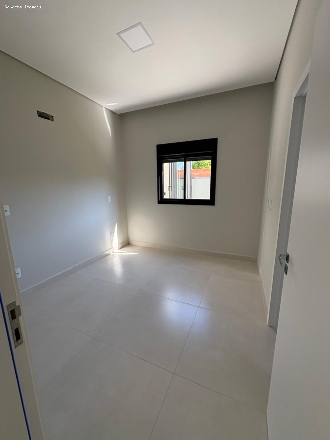 Casa à venda com 4 quartos, 155m² - Foto 17