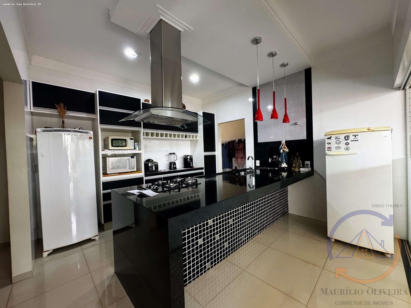Casa à venda com 3 quartos, 259m² - Foto 7