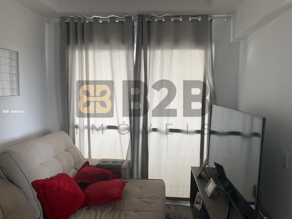 Apartamento à venda com 2 quartos, 63m² - Foto 2