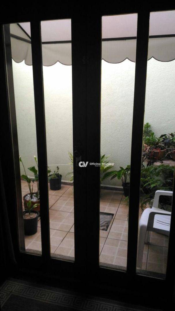 Sobrado à venda com 4 quartos, 380m² - Foto 22