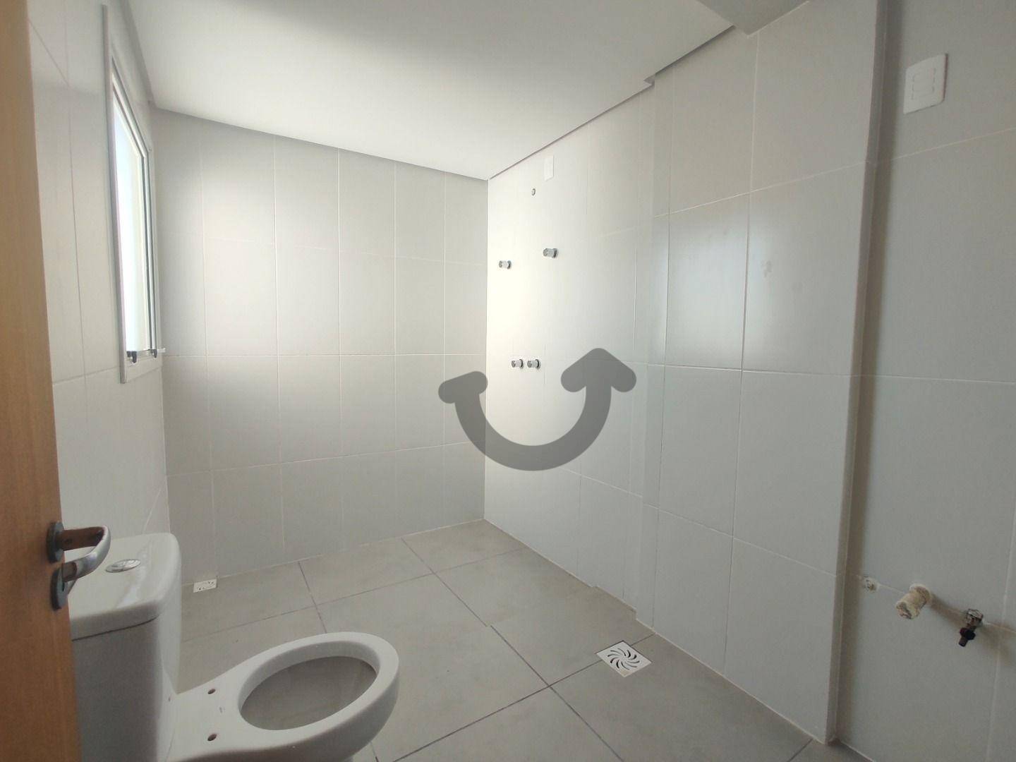 Apartamento para alugar com 3 quartos, 121m² - Foto 13