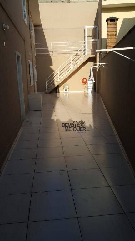 Sobrado à venda com 3 quartos, 200m² - Foto 9