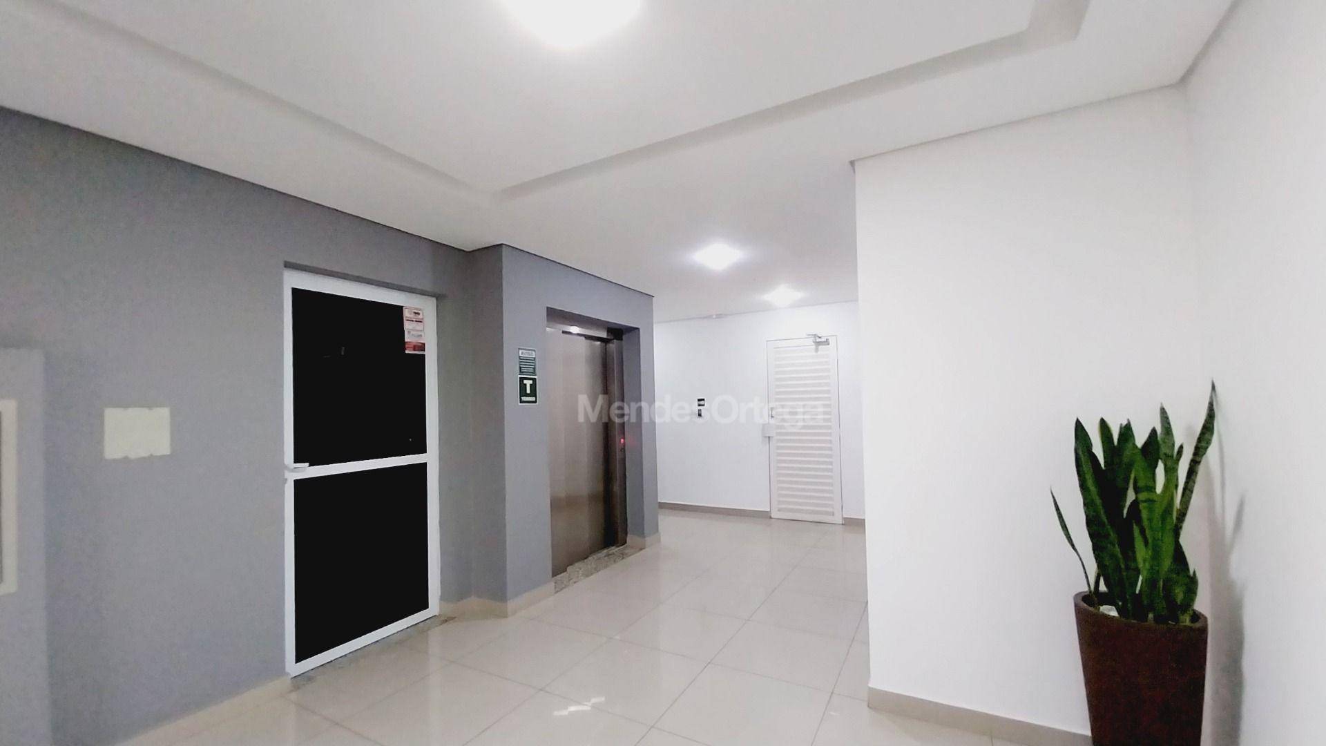 Apartamento à venda com 2 quartos, 66m² - Foto 4