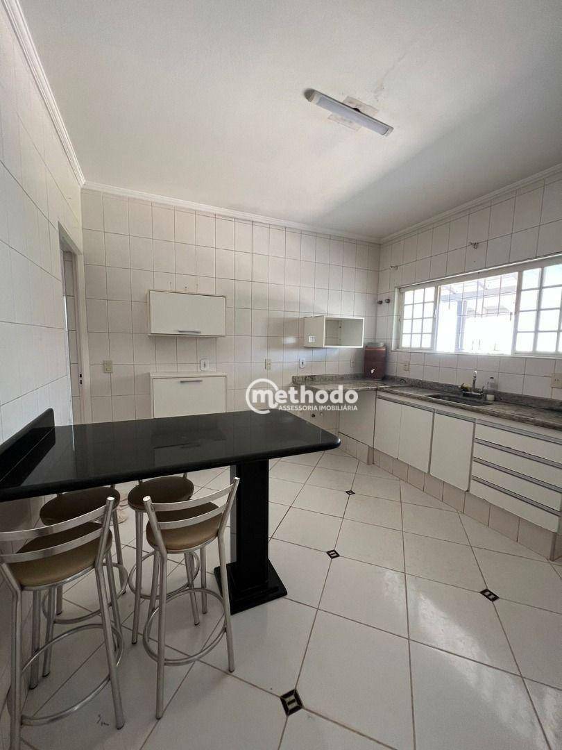 Casa à venda com 3 quartos, 420m² - Foto 9