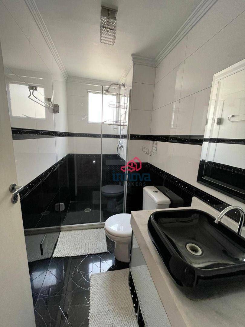 Apartamento para alugar com 2 quartos, 63m² - Foto 8