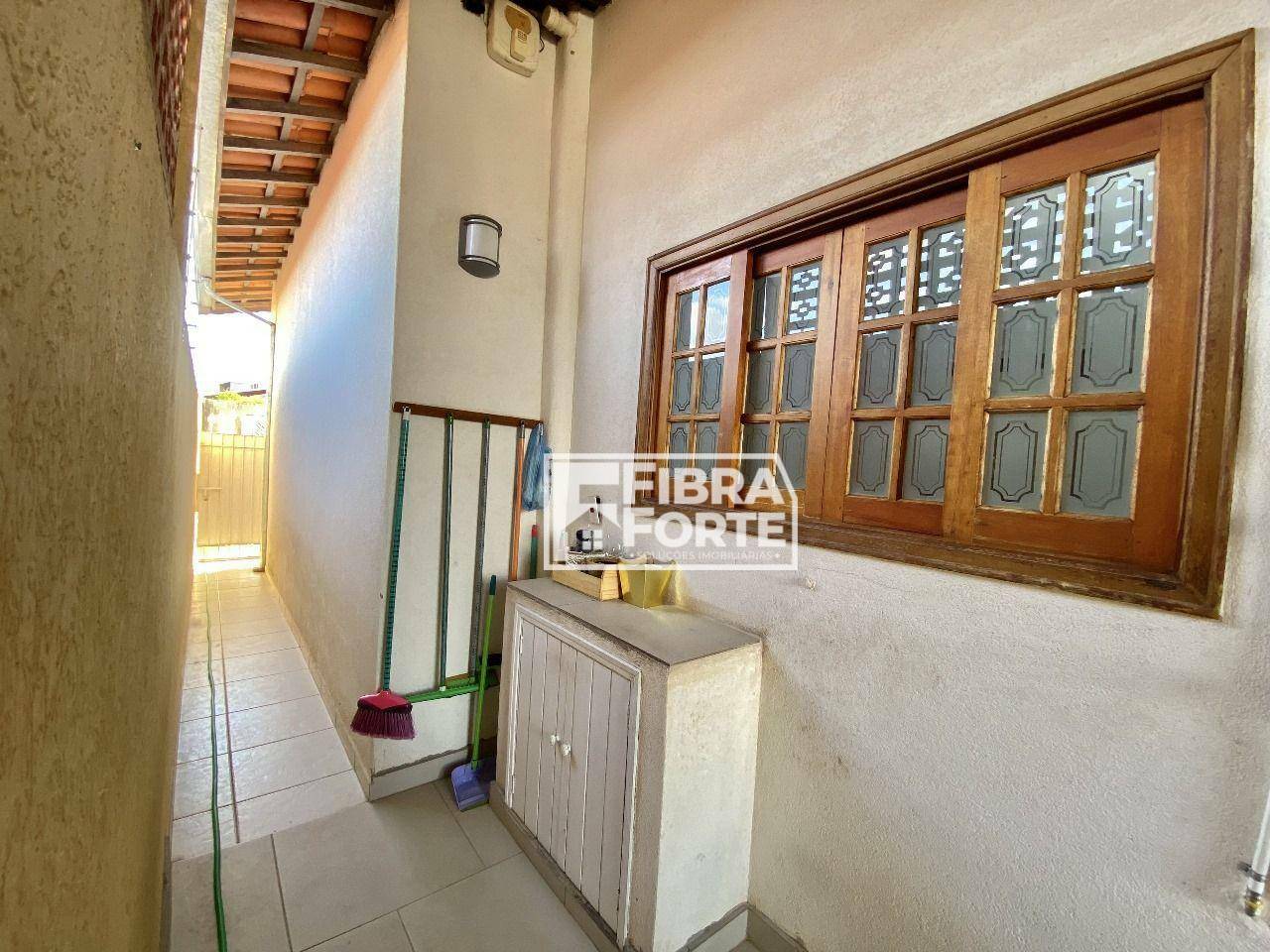 Casa à venda com 3 quartos, 208m² - Foto 39