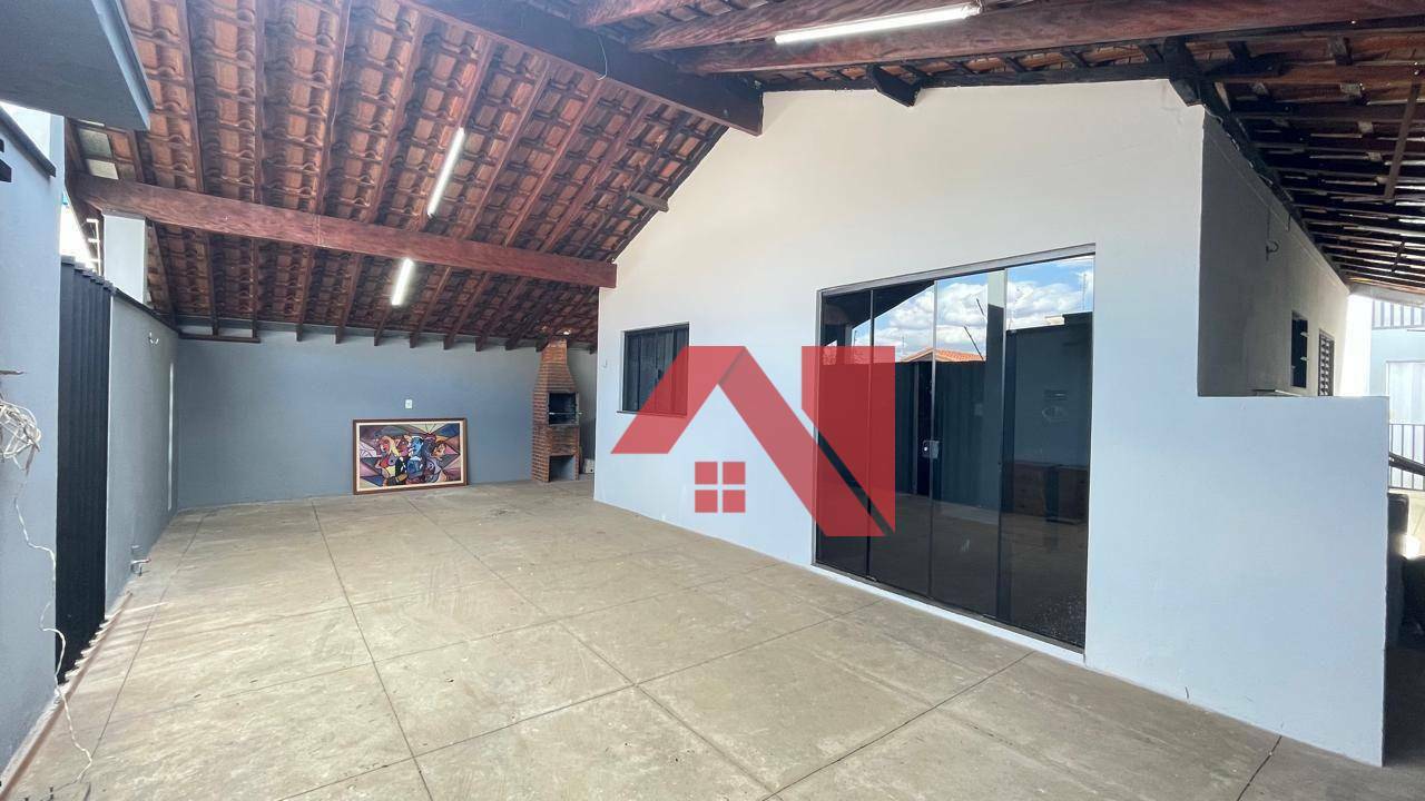 Casa à venda com 4 quartos, 177m² - Foto 7