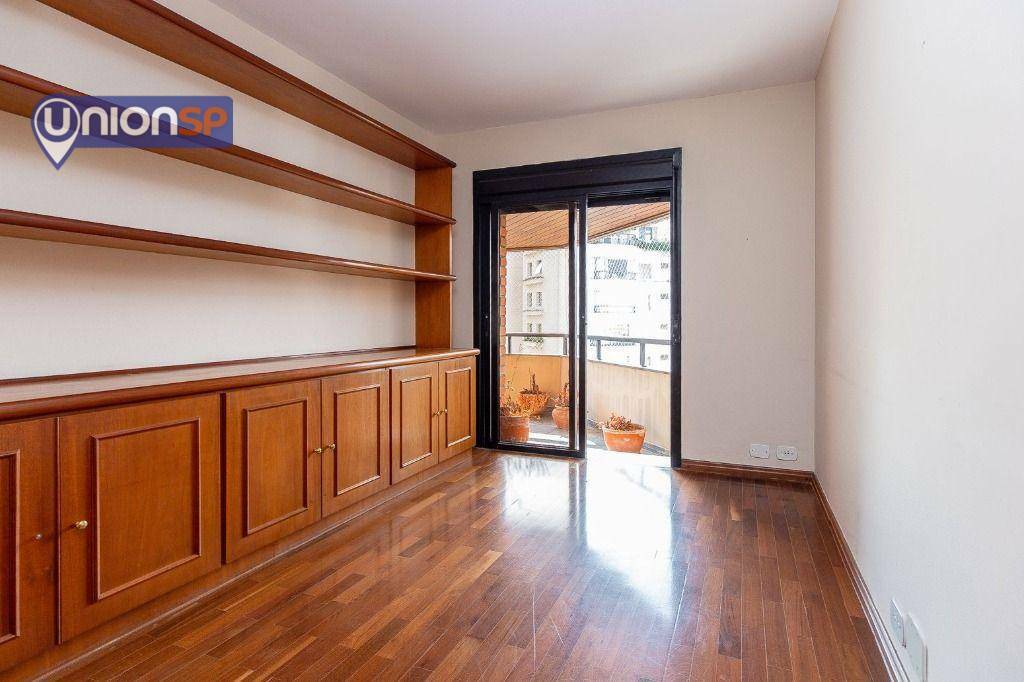 Apartamento à venda com 4 quartos, 204m² - Foto 10