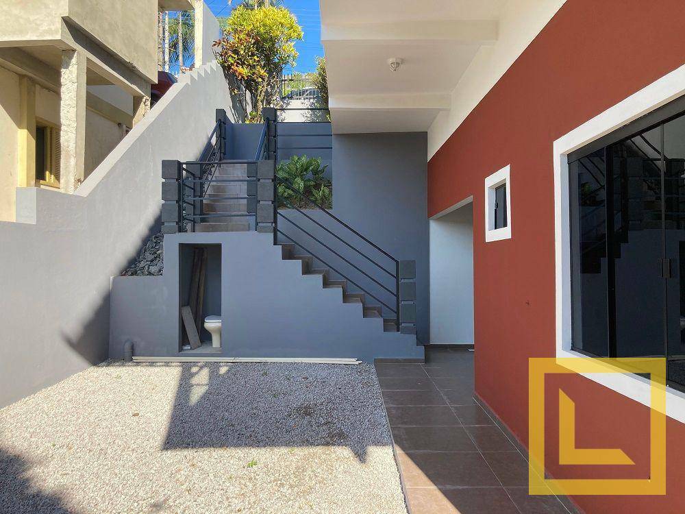 Casa à venda com 3 quartos, 364m² - Foto 16