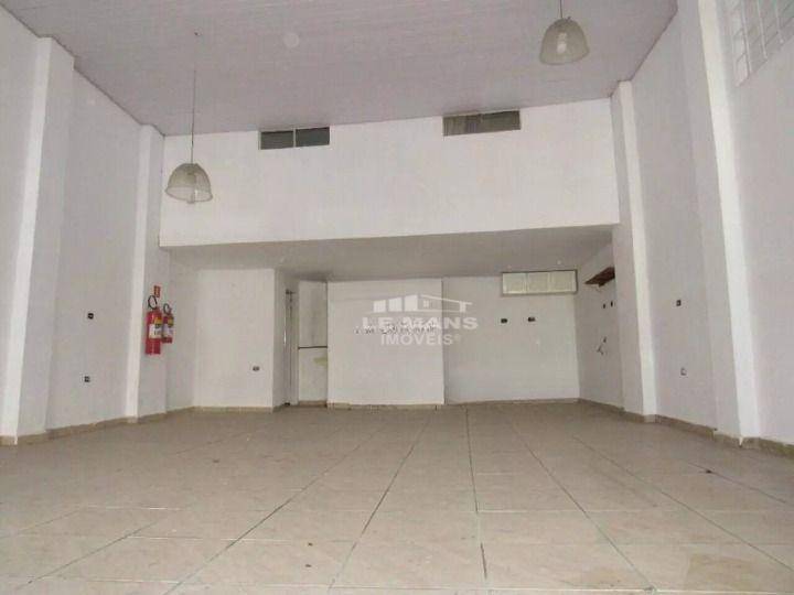 Loja-Salão para alugar, 69m² - Foto 2