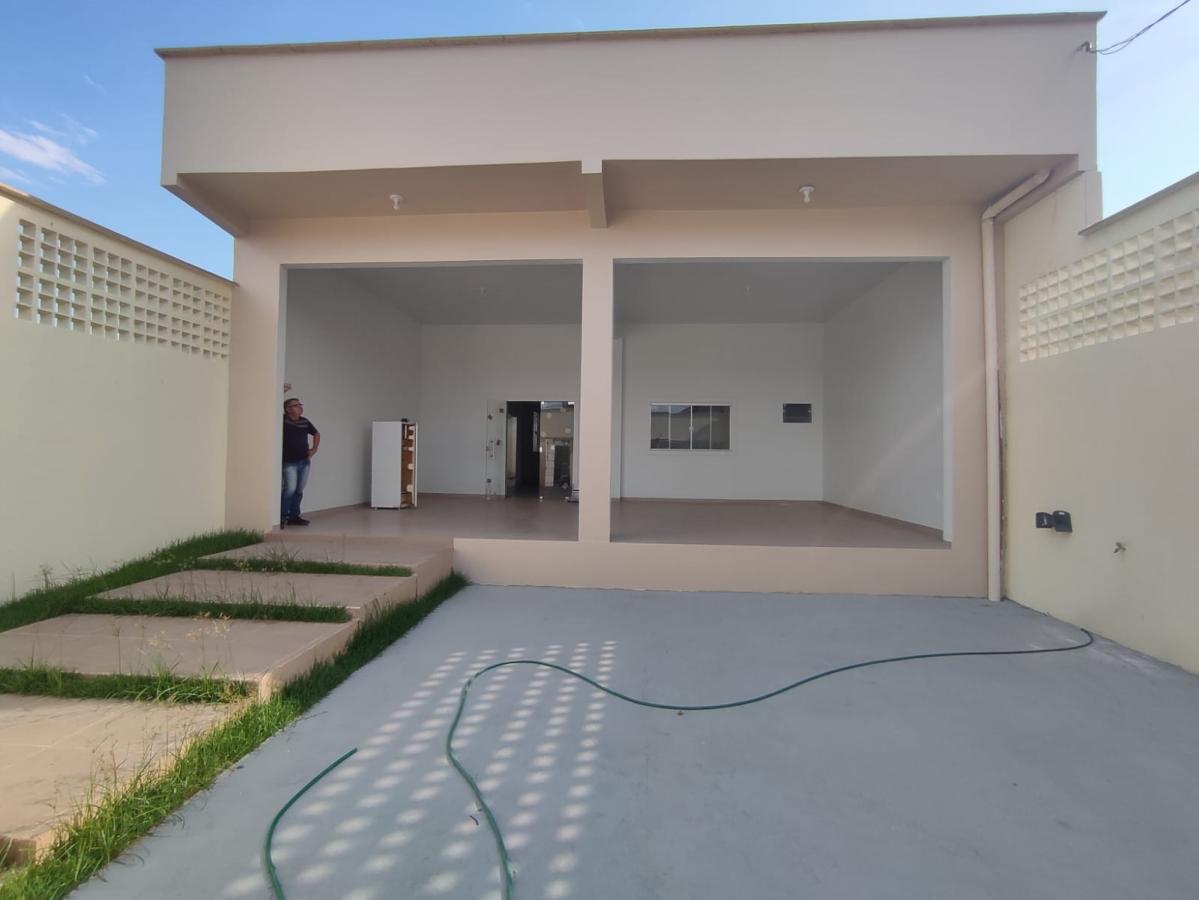 Casa para alugar com 2 quartos, 200m² - Foto 3