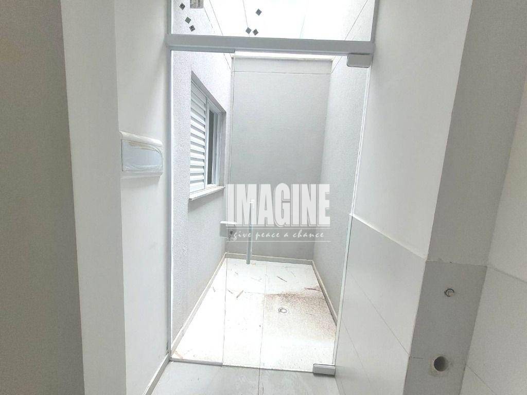 Apartamento à venda com 2 quartos, 40m² - Foto 10