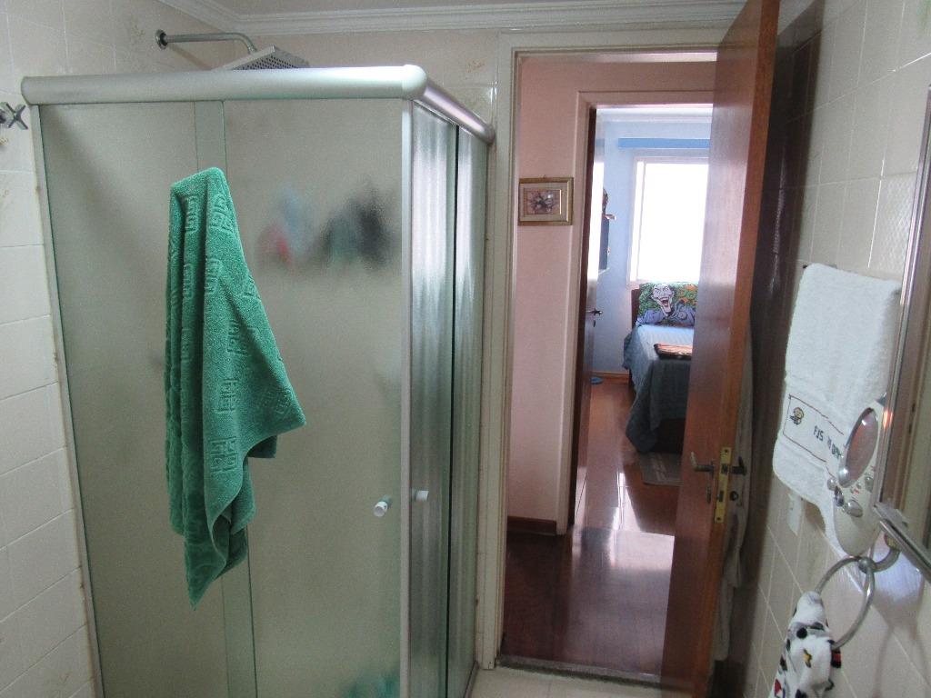 Apartamento à venda com 3 quartos, 107m² - Foto 25