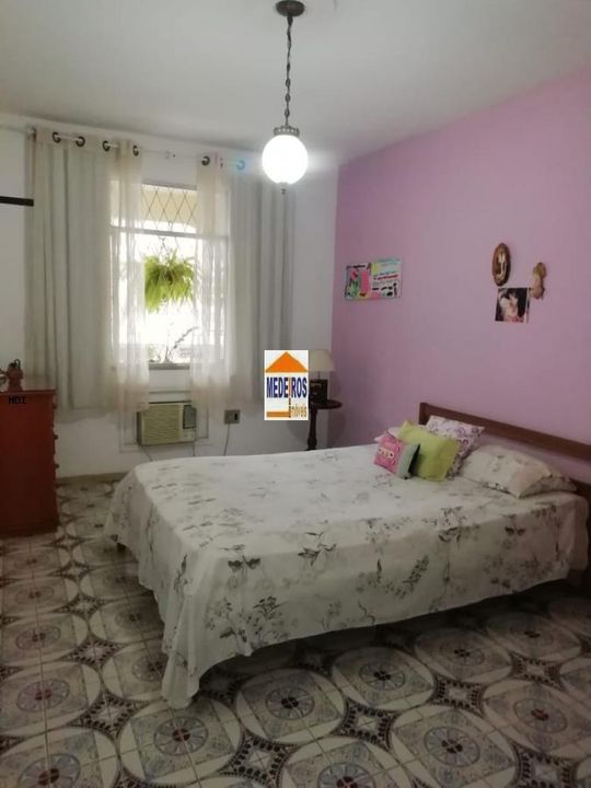 Casa à venda com 4 quartos, 240m² - Foto 5