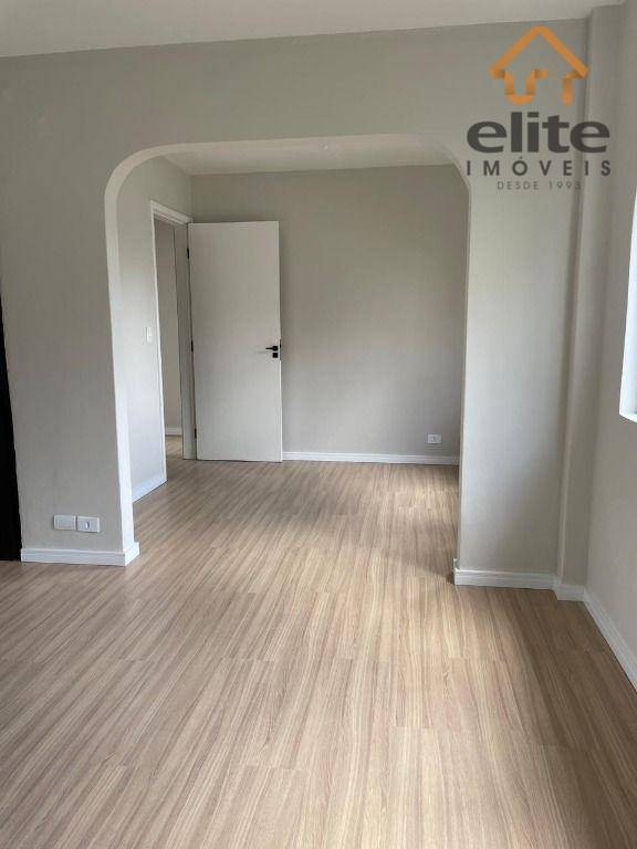 Apartamento à venda com 2 quartos, 63m² - Foto 7