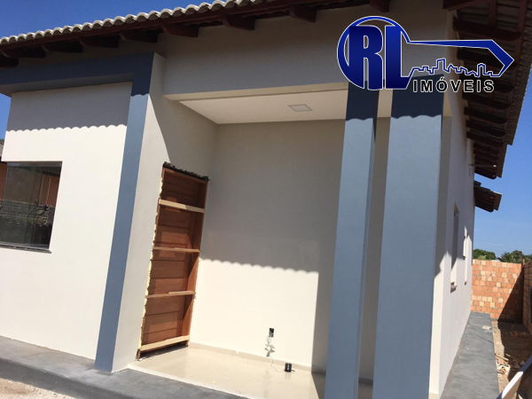 Casa à venda com 3 quartos, 70m² - Foto 4