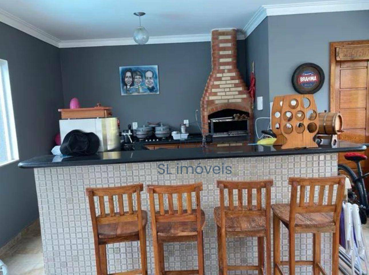 Casa à venda com 4 quartos, 320m² - Foto 4