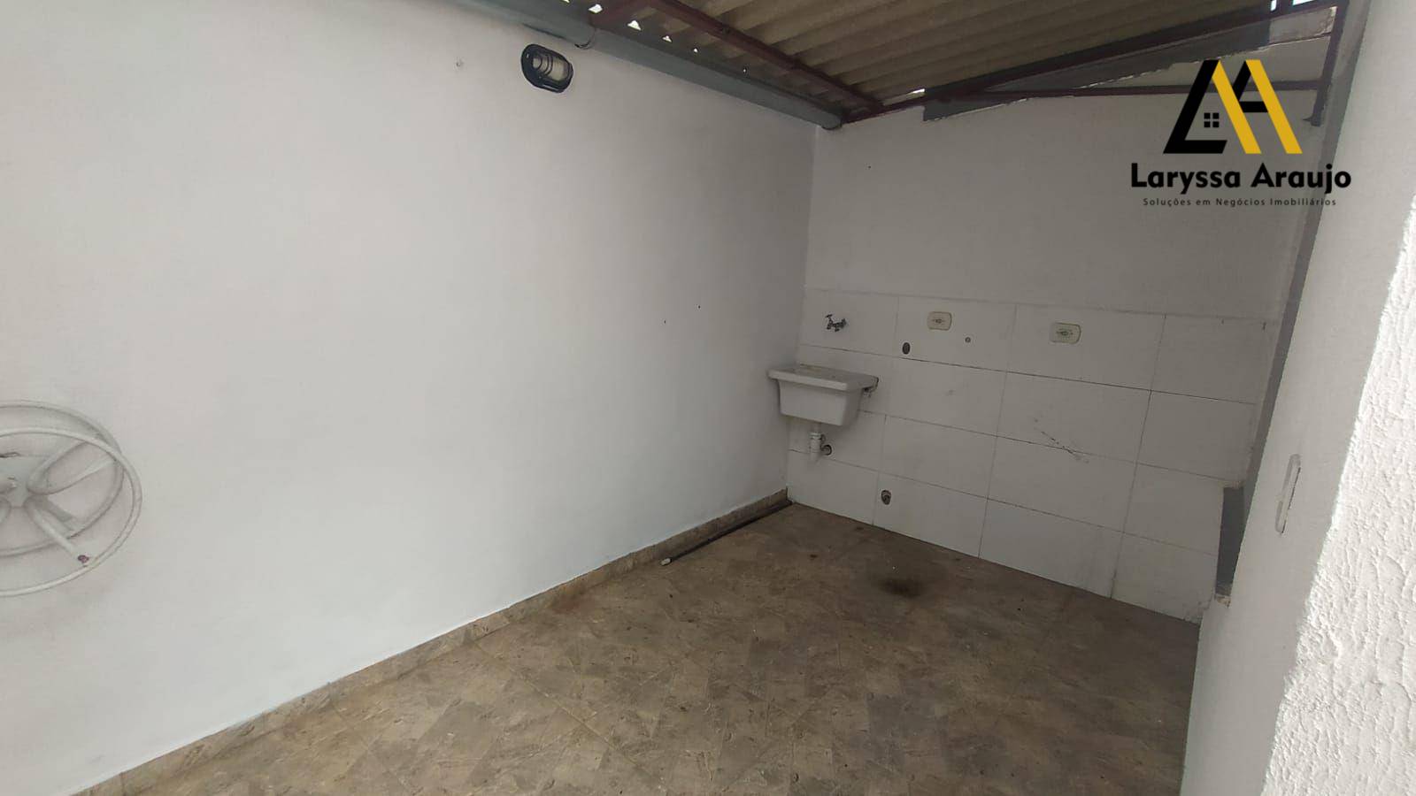 Sobrado à venda com 2 quartos, 50m² - Foto 13