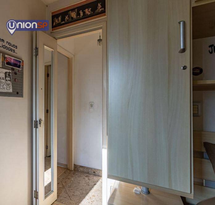 Apartamento à venda com 3 quartos, 70m² - Foto 7