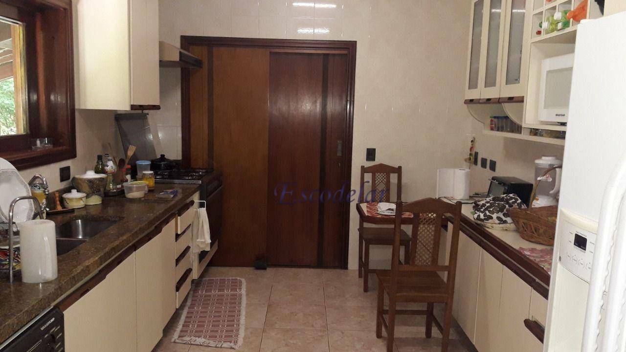 Casa de Condomínio para alugar com 4 quartos, 808m² - Foto 4