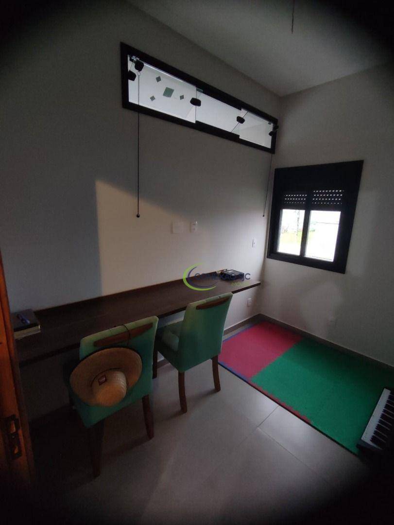 Casa de Condomínio à venda com 4 quartos, 210m² - Foto 22