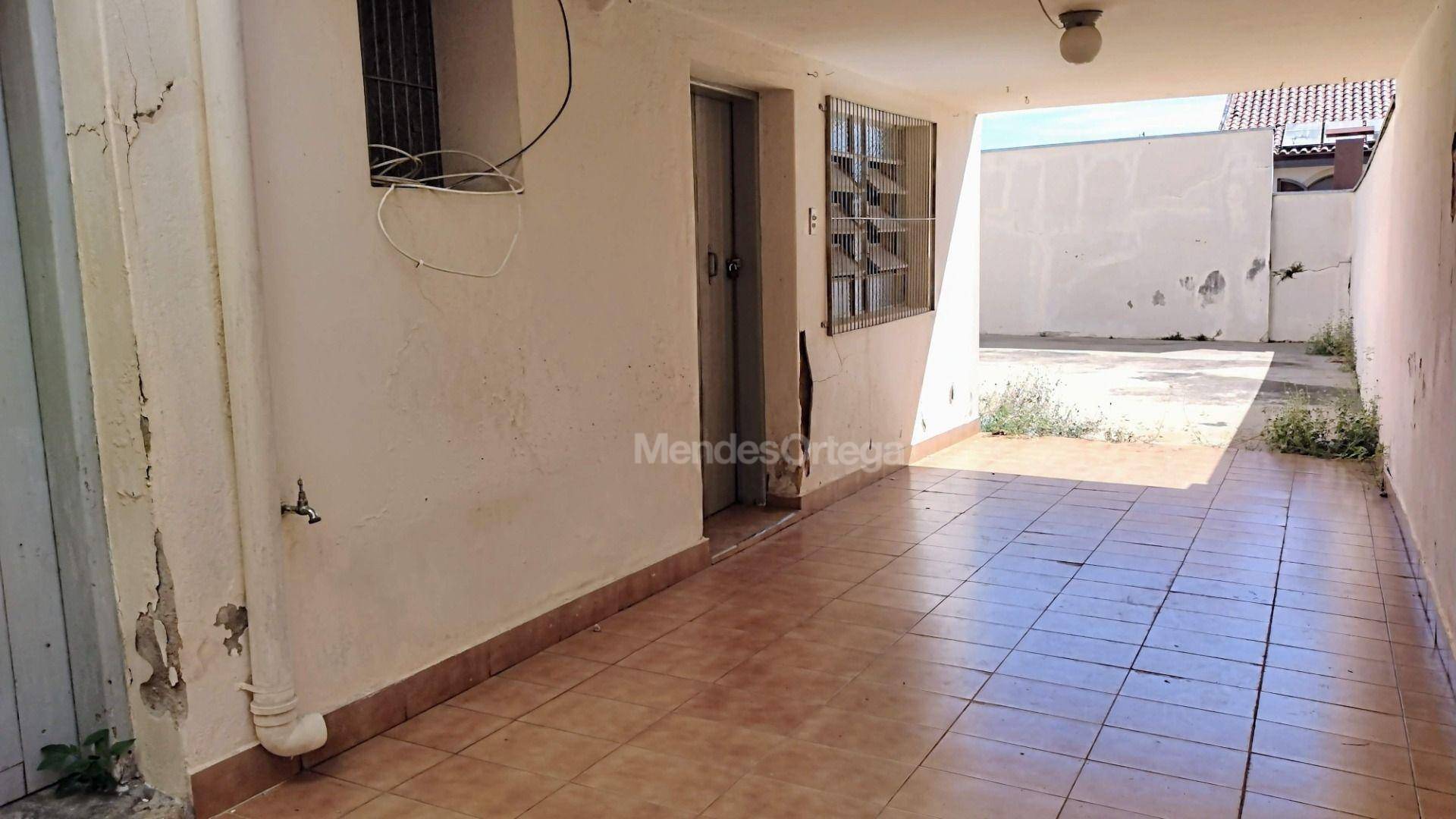 Casa à venda com 3 quartos, 242m² - Foto 24