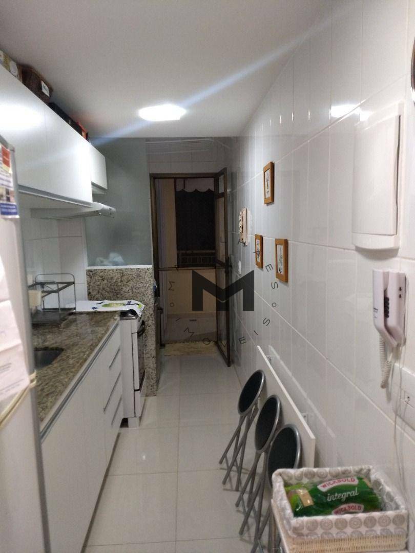 Apartamento à venda com 2 quartos, 75m² - Foto 20