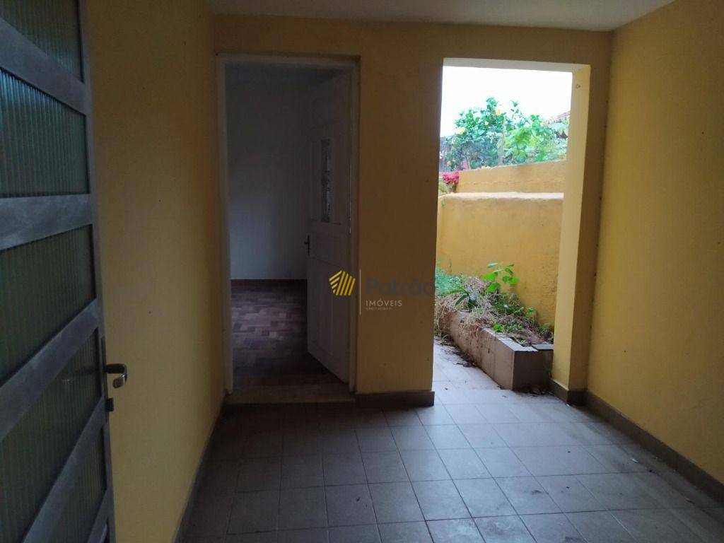 Sobrado à venda com 3 quartos, 300m² - Foto 18