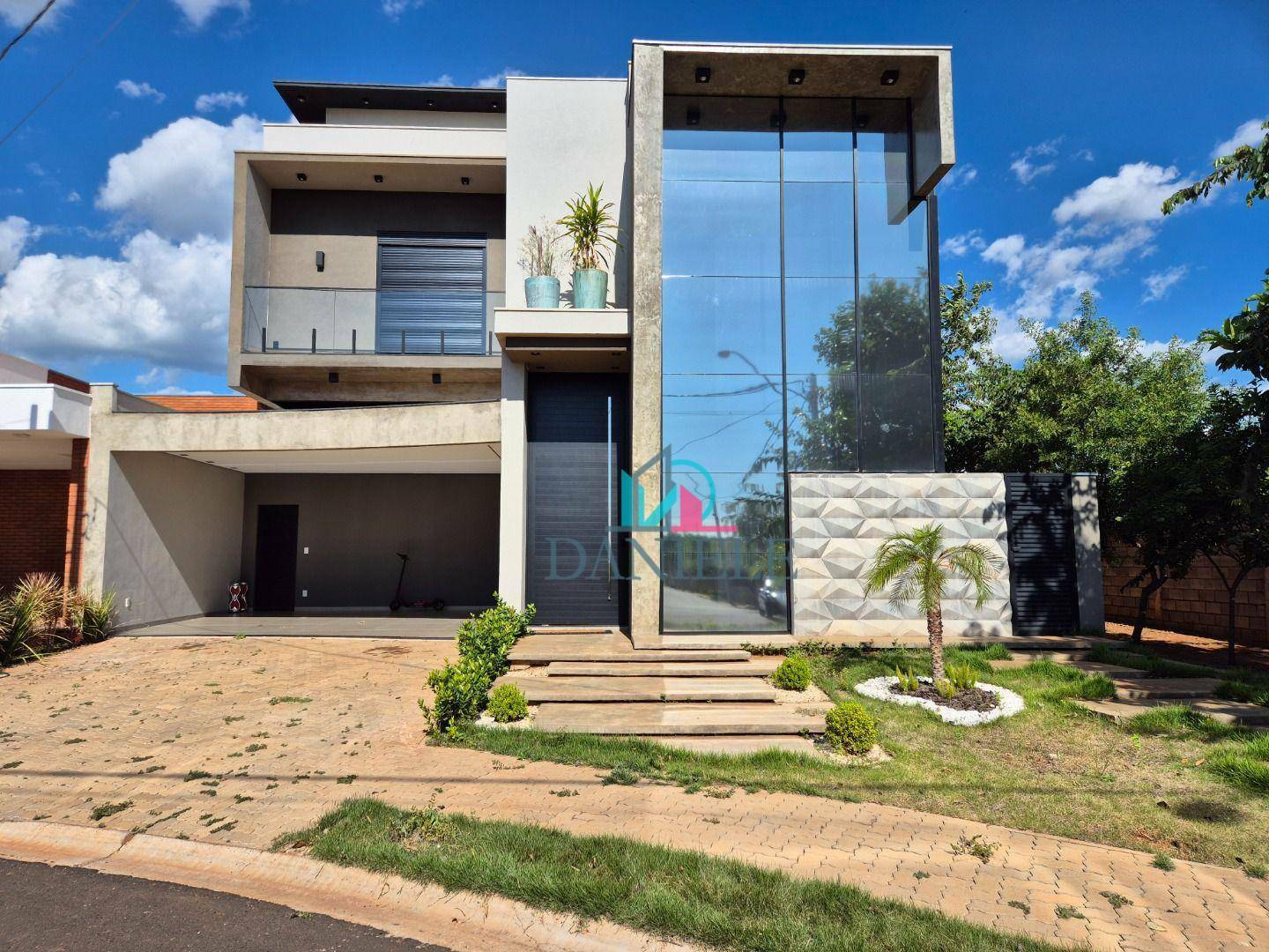 Casa de Condomínio à venda com 4 quartos, 337m² - Foto 3