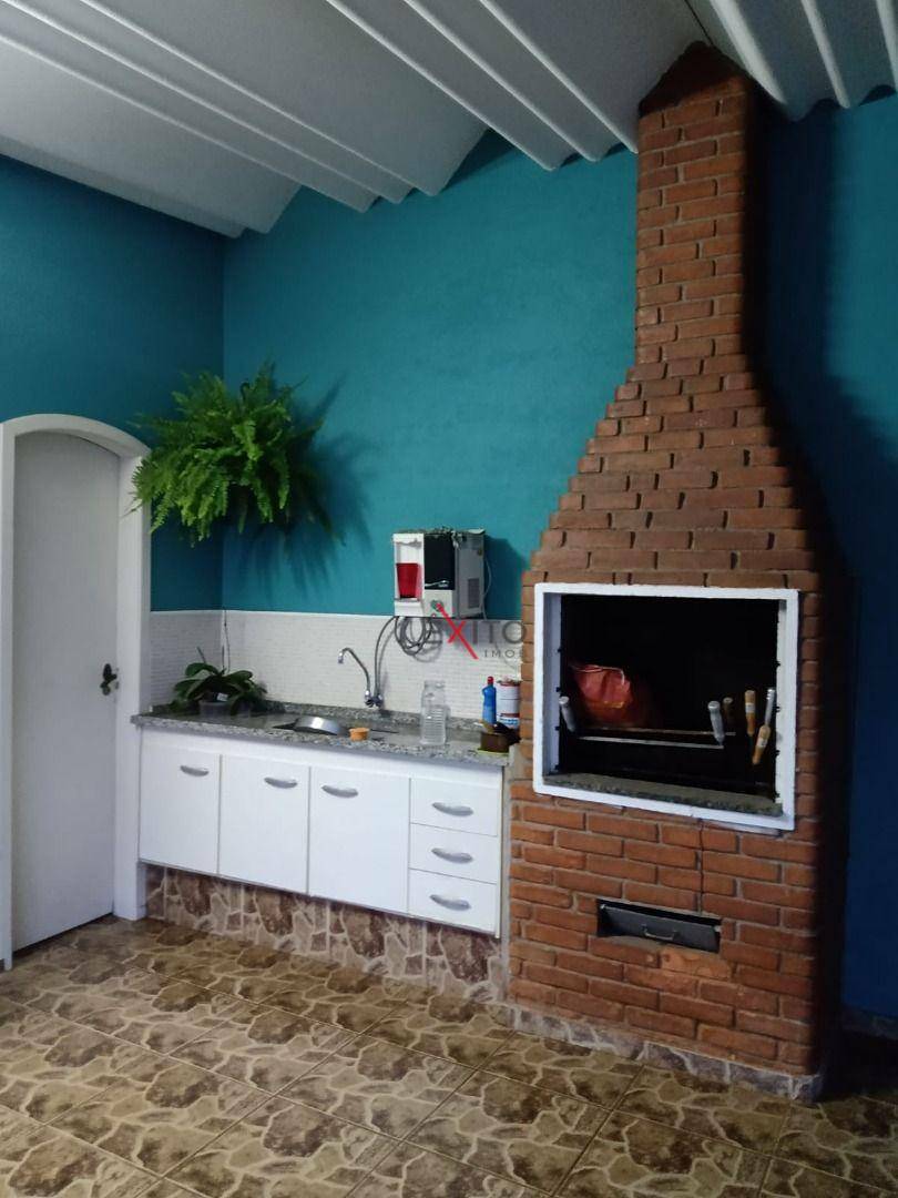 Casa à venda com 2 quartos, 180m² - Foto 18