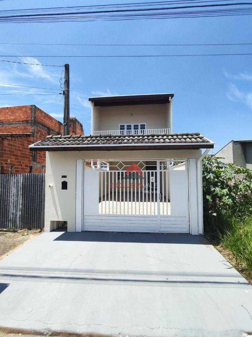 Casa à venda com 3 quartos, 195m² - Foto 2