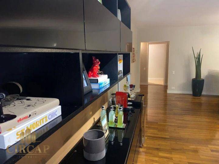 Apartamento à venda com 3 quartos, 170m² - Foto 3