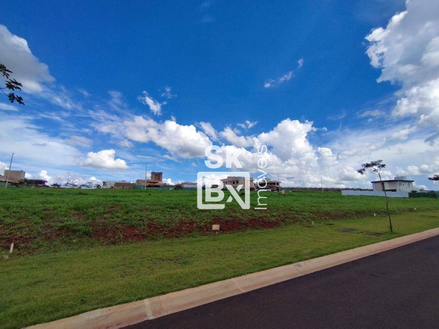 Loteamento e Condomínio, 381 m² - Foto 1