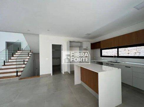 Casa de Condomínio à venda com 4 quartos, 357m² - Foto 6