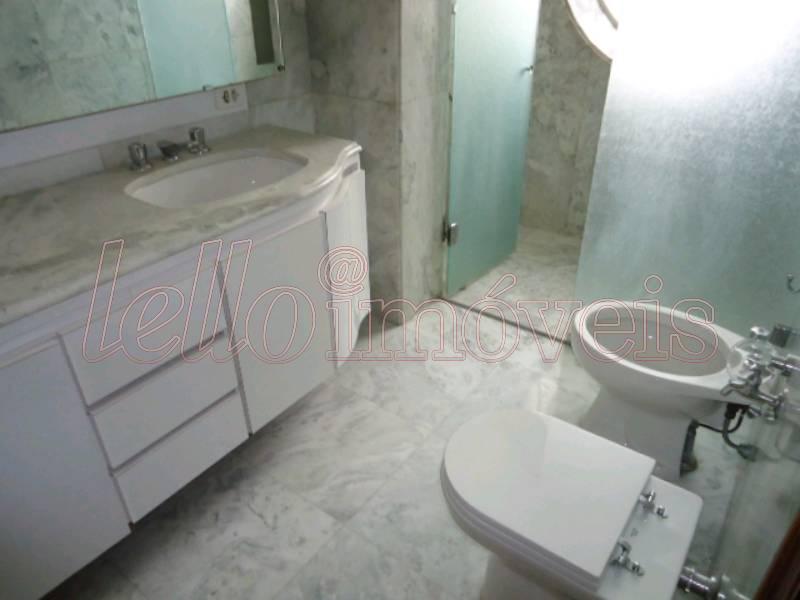 Apartamento para alugar com 3 quartos, 380m² - Foto 20