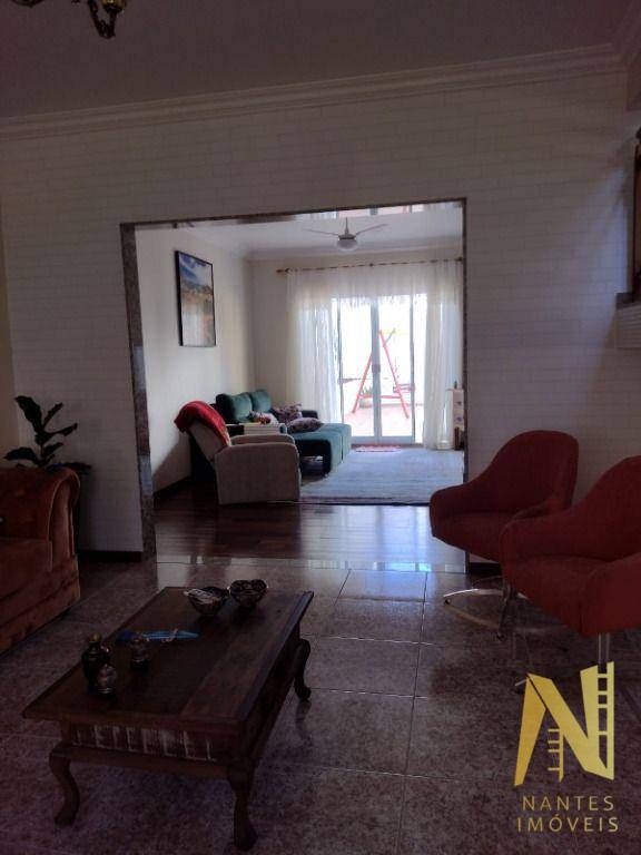 Casa à venda e aluguel com 5 quartos, 330m² - Foto 5