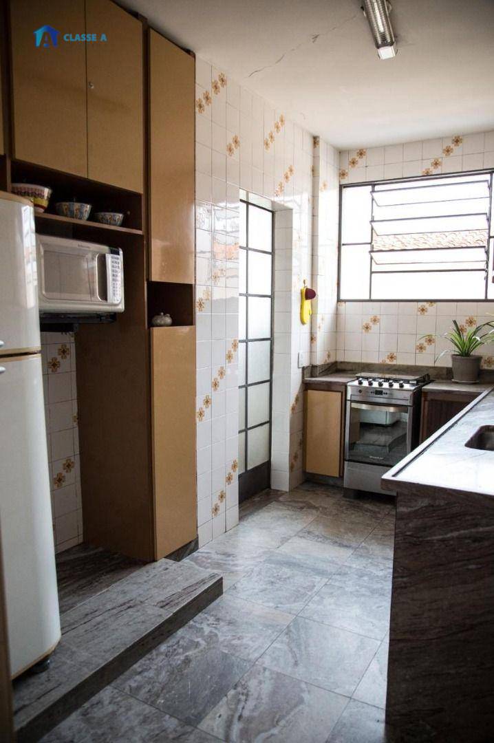 Apartamento à venda com 3 quartos, 140m² - Foto 16