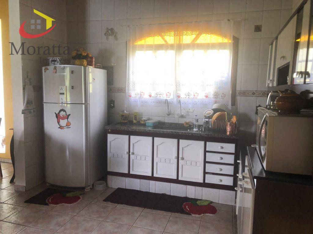 Chácara à venda com 3 quartos, 180m² - Foto 13