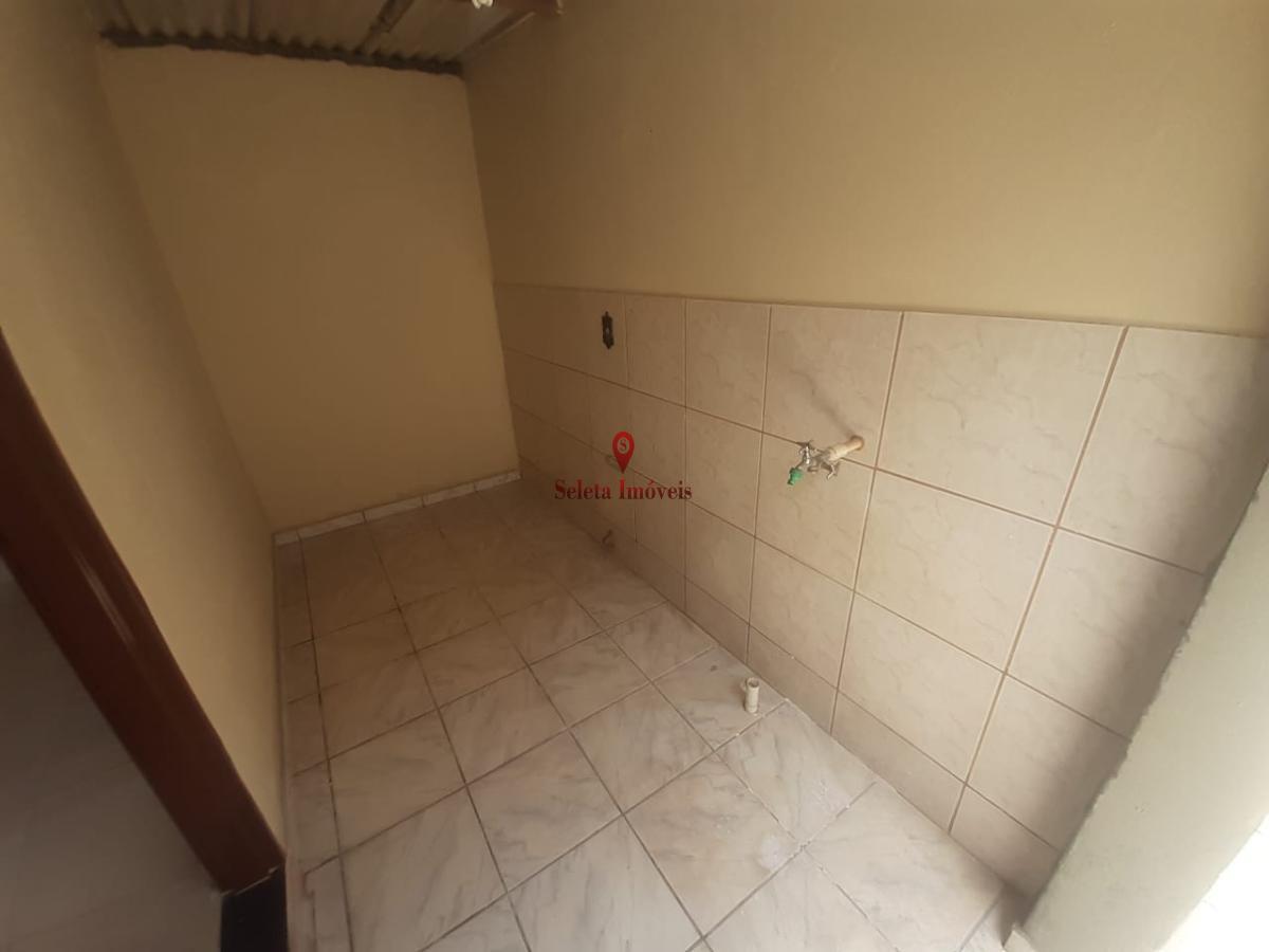 Casa à venda com 3 quartos, 130m² - Foto 14