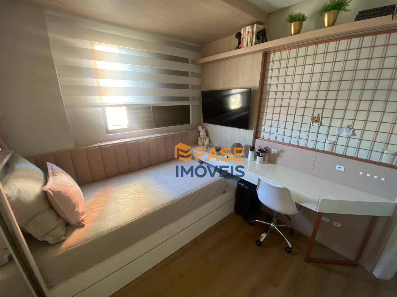 Apartamento à venda com 3 quartos, 166m² - Foto 13