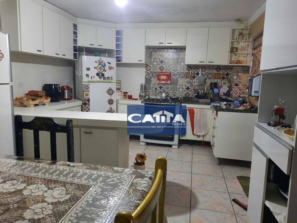 Sobrado à venda com 5 quartos, 250m² - Foto 2