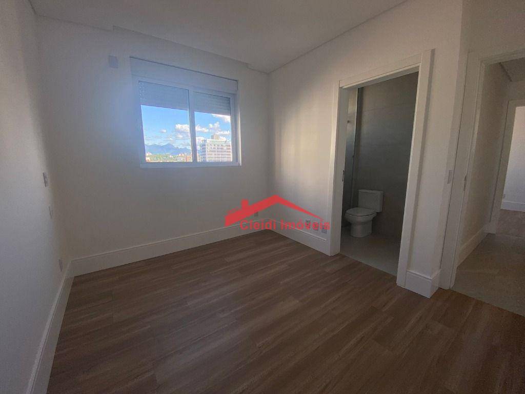 Apartamento à venda com 3 quartos, 135m² - Foto 10