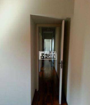 Apartamento à venda com 3 quartos, 180m² - Foto 4