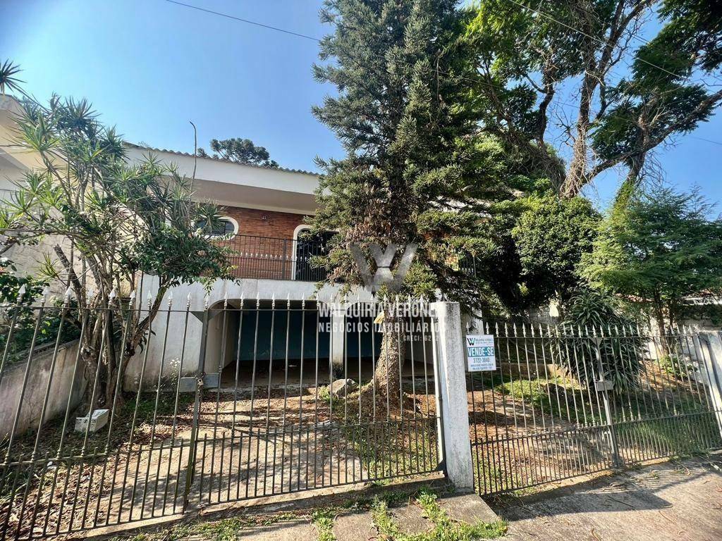 Casa à venda com 6 quartos, 329m² - Foto 2